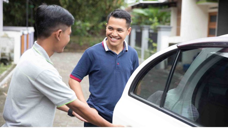 Cara Pesan Taksi Blue Bird Lewat Shopee dengan Mudah