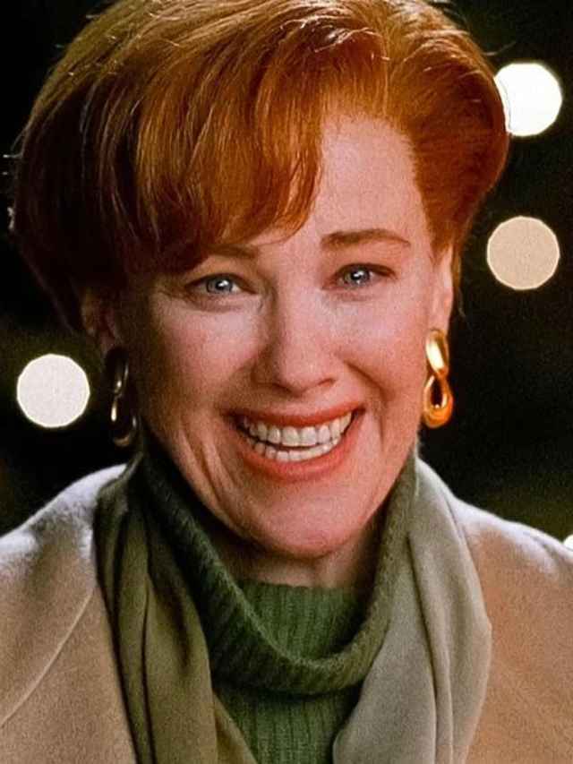 Catherine O’Hara Celebrates Macauly Culkin at His Walk of Fame Ceremony