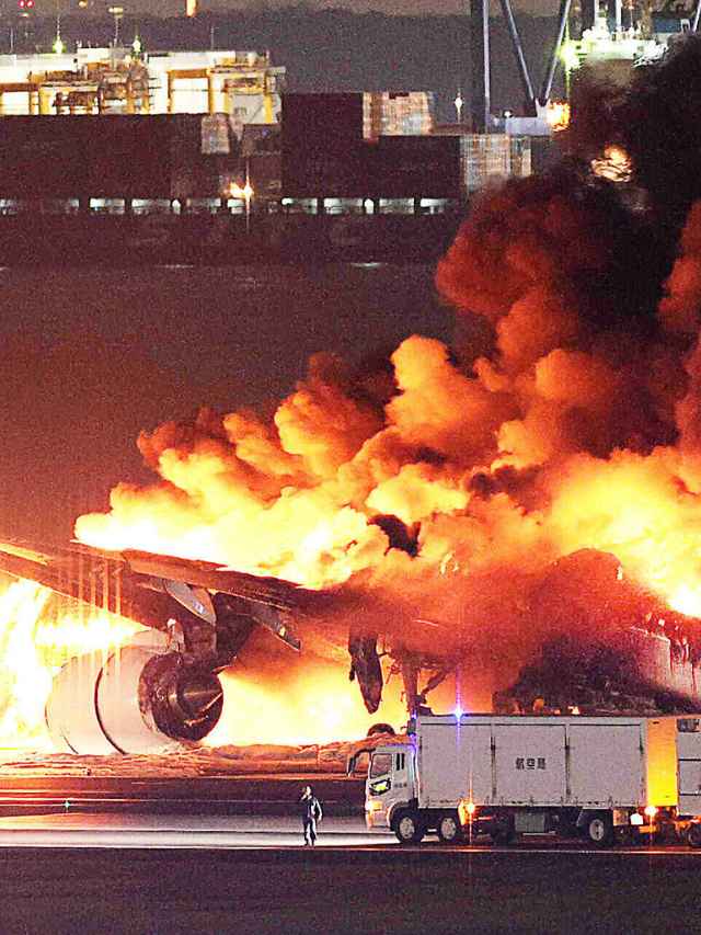 Japan Plane Crash at Haneda Airport Killed 5