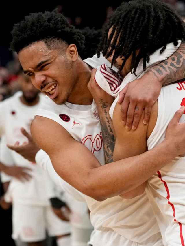 Houston Basketball Beat Texas A&M in OT to Advance to the Sweet 16