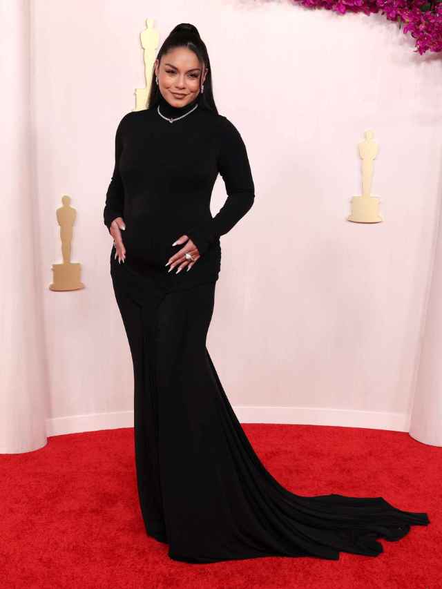 Vanessa Hudgens Reveals Baby Bump at Oscars